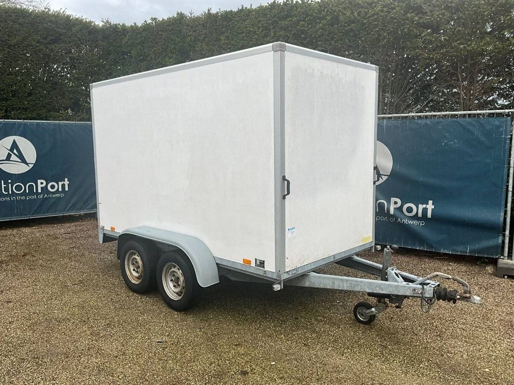 Closed trailer Saris FK 2009