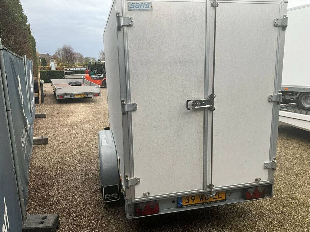 Closed trailer Saris FK 2009
