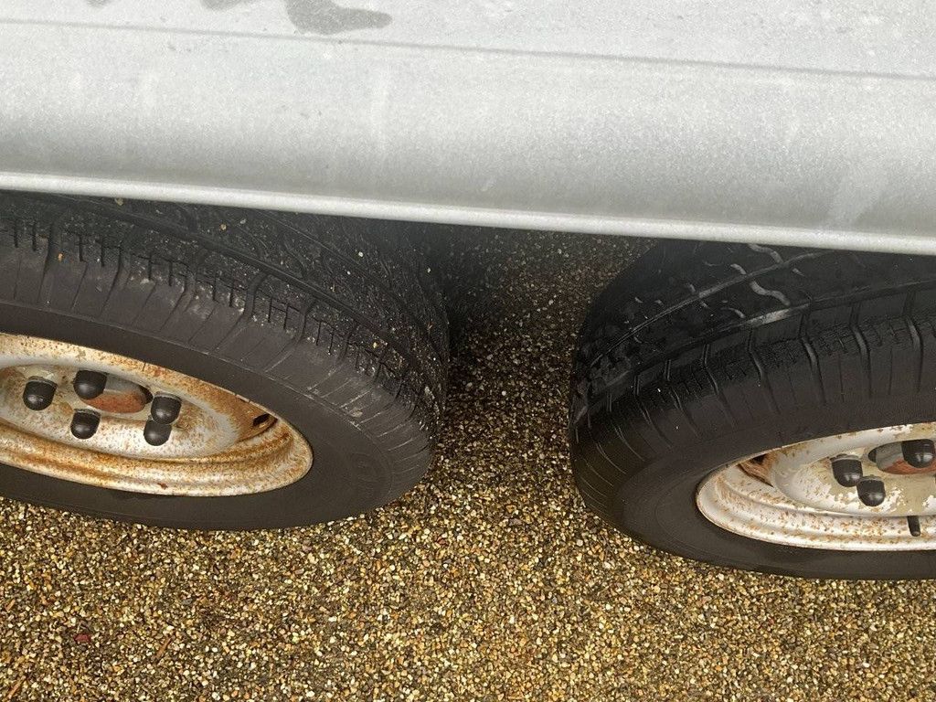 Closed trailer Saris FK 2009