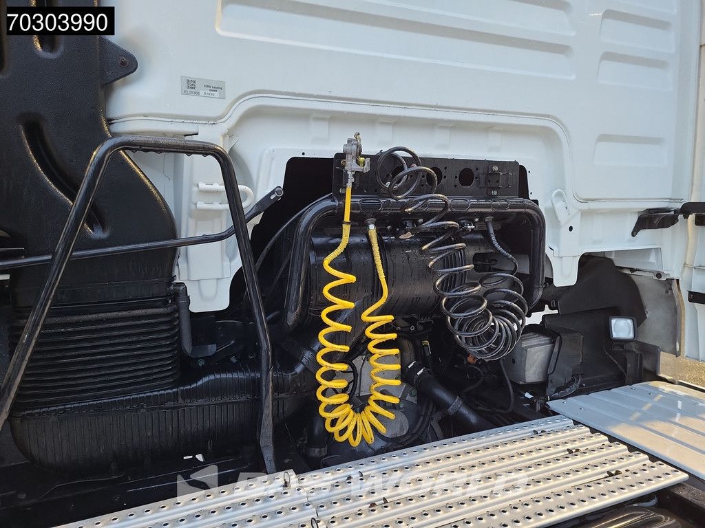 MAN TGX 18.460 4X2 XLX Retarder ACC 2x Tank