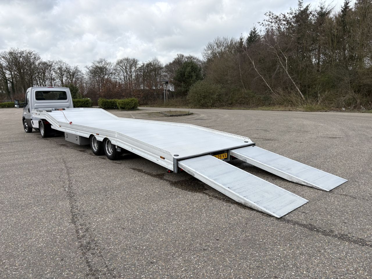 Iveco Daily 40C17 Hi Matic - be oplegger ambulance auto