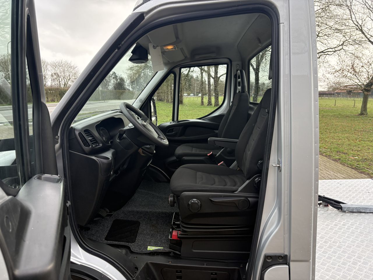 Iveco Daily 40C17 Hi Matic - be oplegger ambulance auto