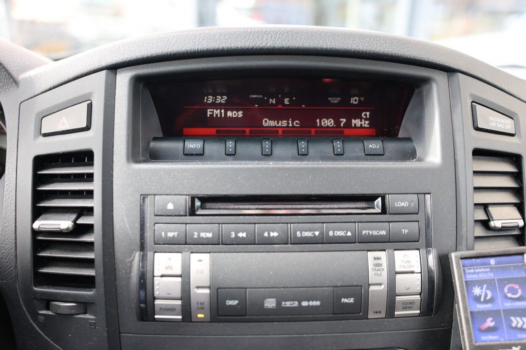 Mitsubishi Pajero 3.2 DID 5DRS A/T VAN