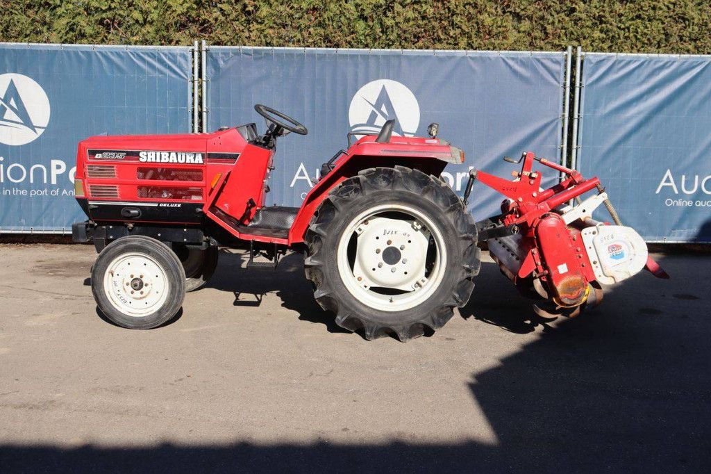 Minitractor Shibaura D235 met Frees