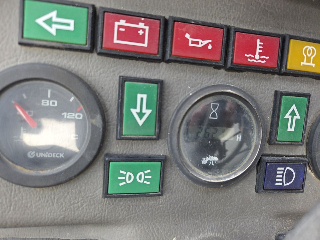 Giant V452T X-tra HD