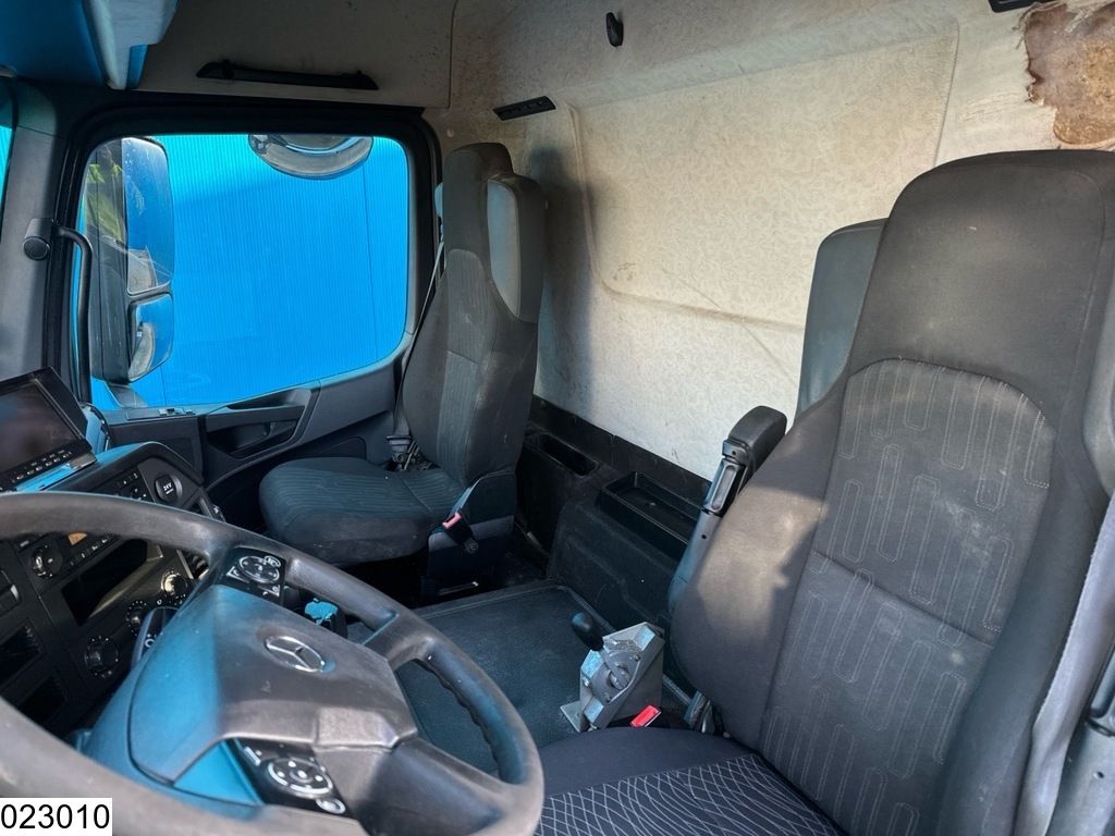 Mercedes Arocs 3236 EURO 6, 8X4, liebherr 9m3, leaf suspension