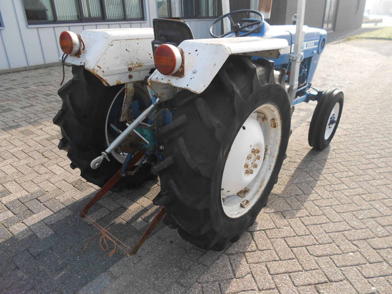 Ford 3600 smalspoor