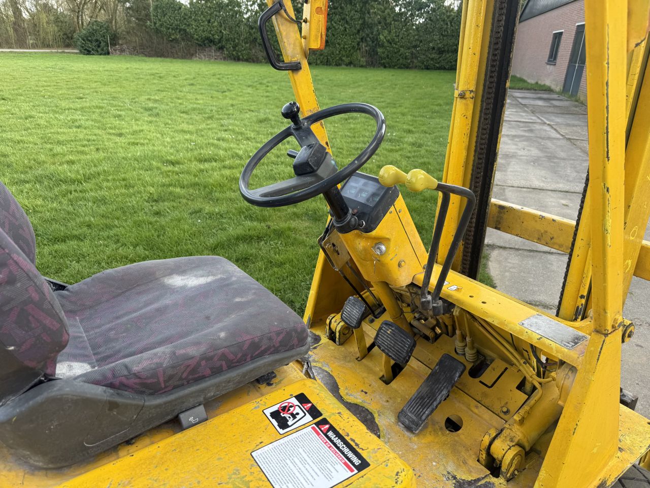 Mitsubishi 1800KG diesel heftruck 500cm semi ruw terrein