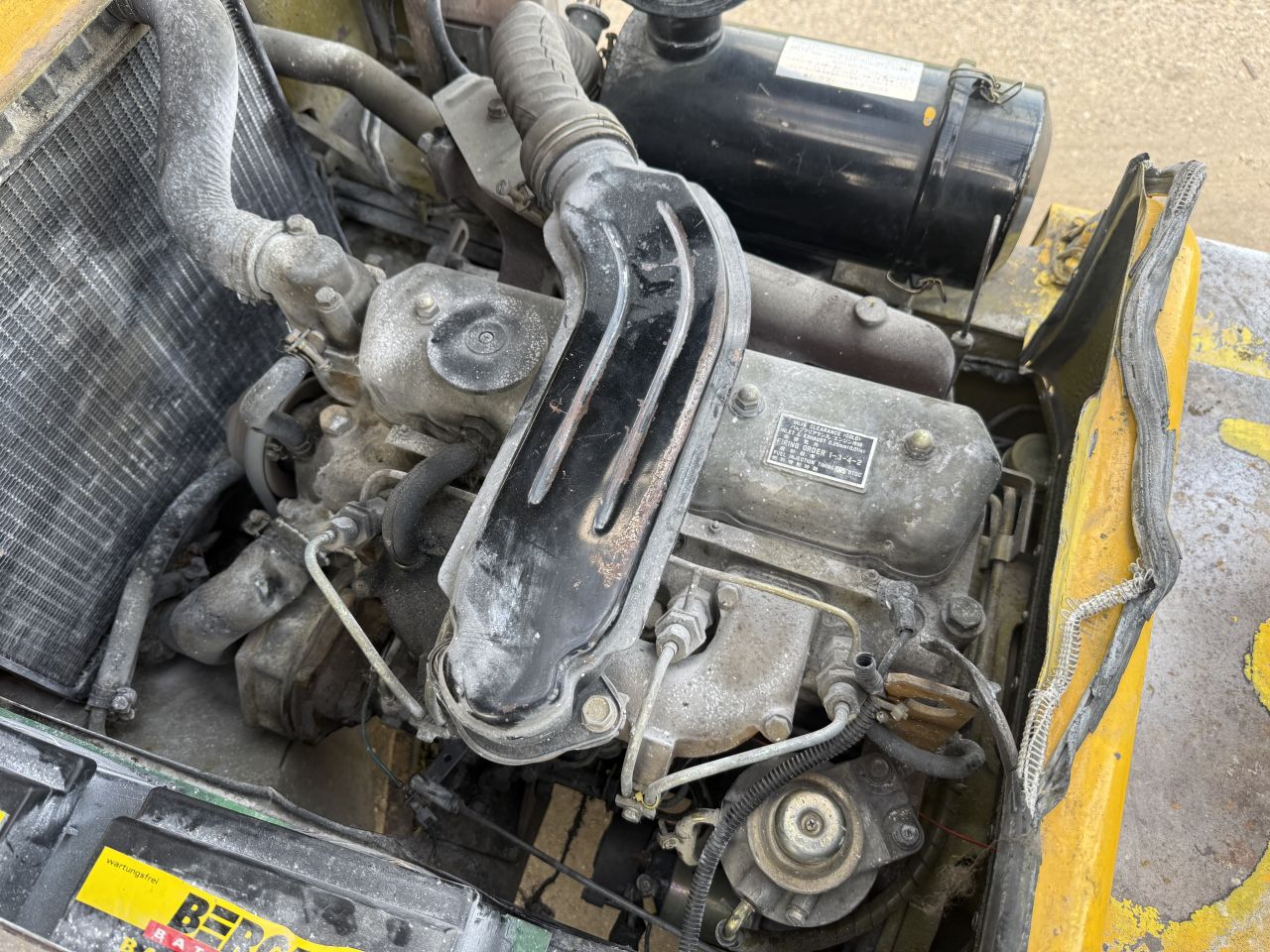 Mitsubishi 1800KG diesel heftruck 500cm semi ruw terrein