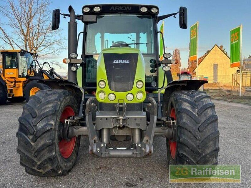 Claas Arion 530