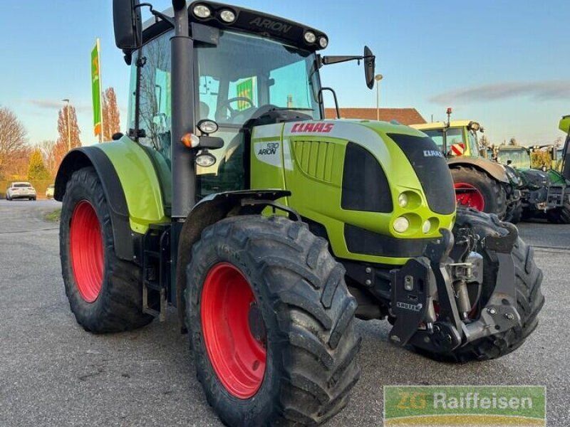 Claas Arion 530