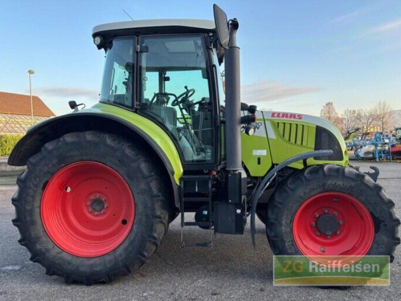 Claas Arion 530