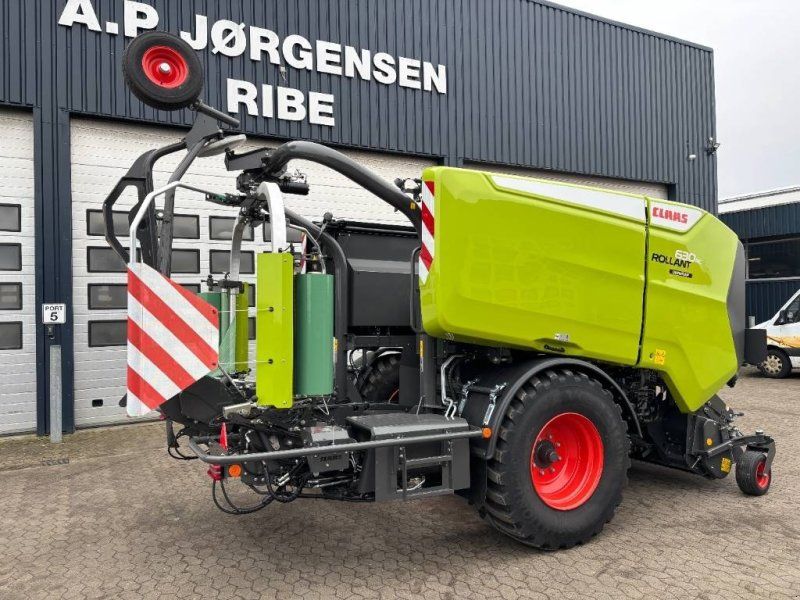Claas Rollant 630 RC Uniwrap DEMO BUSINESS PLUS