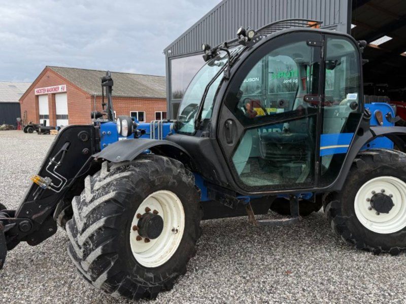New Holland LM7.35
