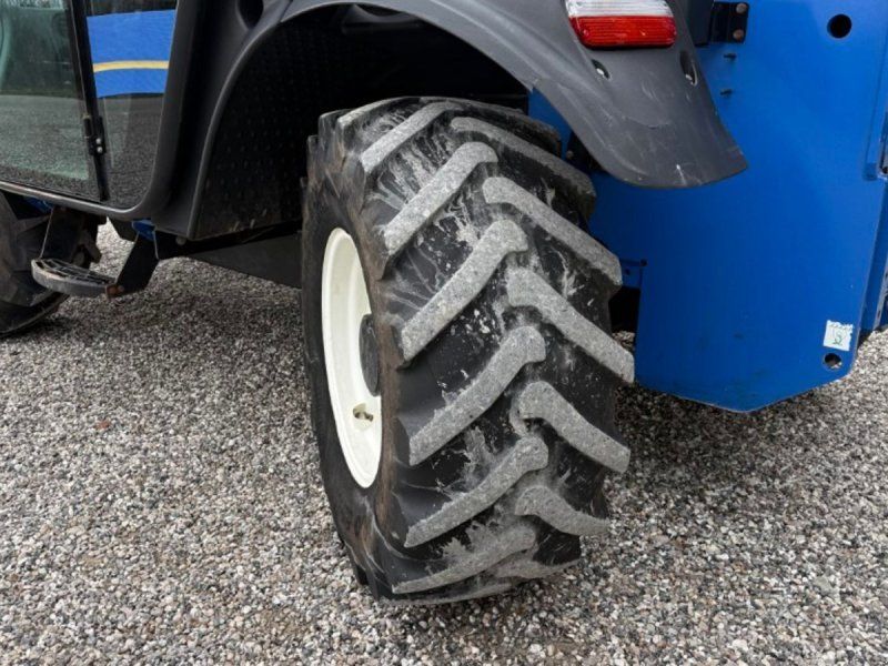New Holland LM7.35
