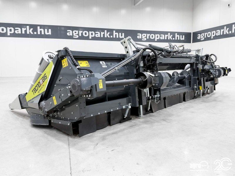 Tecnomais TMRP4 8R-F UN 8 row (75 cm), foldable corn header, for Claas