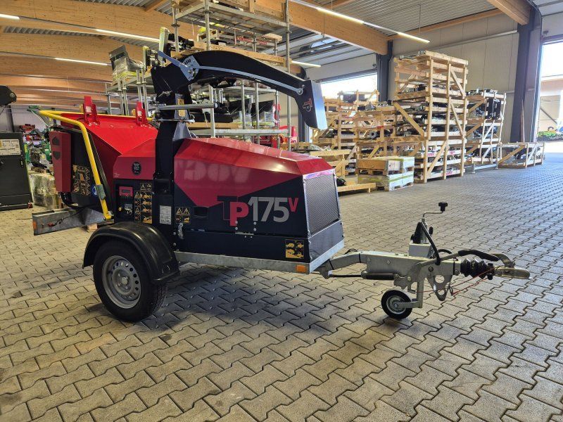 TP 175 MOBILE D Holzhacker mit Dieselmotor und PKW-Fahrwerk-Vorführ