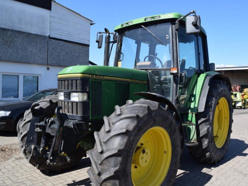 John Deere 6200