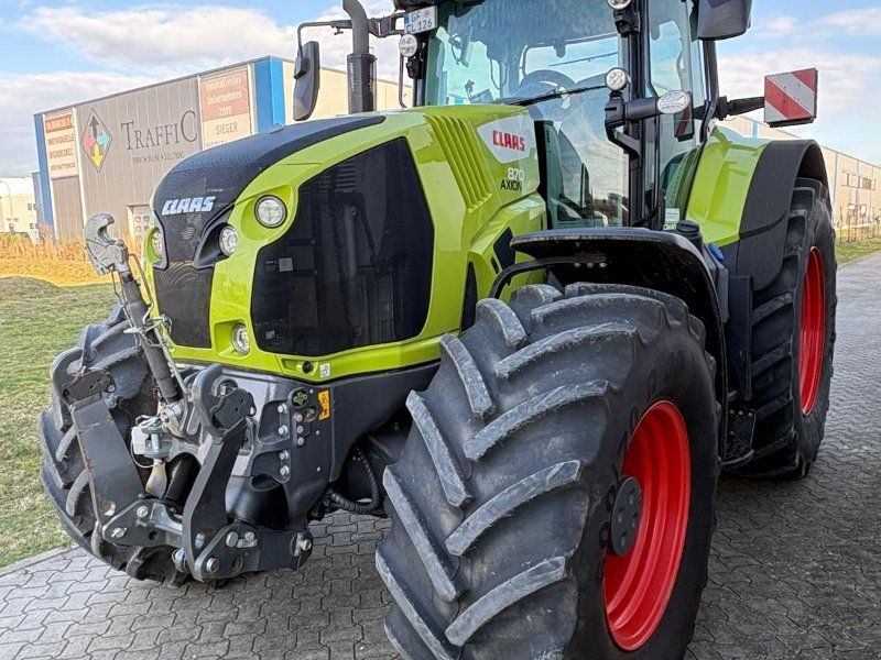 Claas Axion 870
