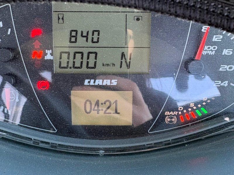 Claas Axion 870