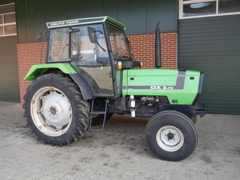 Deutz-Fahr DX 3.70 Starcab nur 4900 Std.