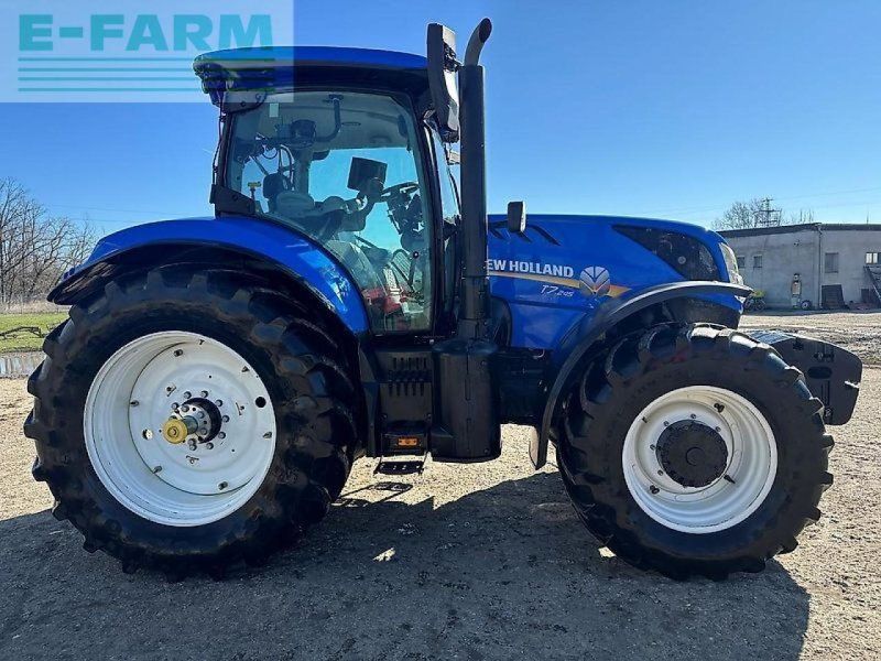 New Holland t7.245