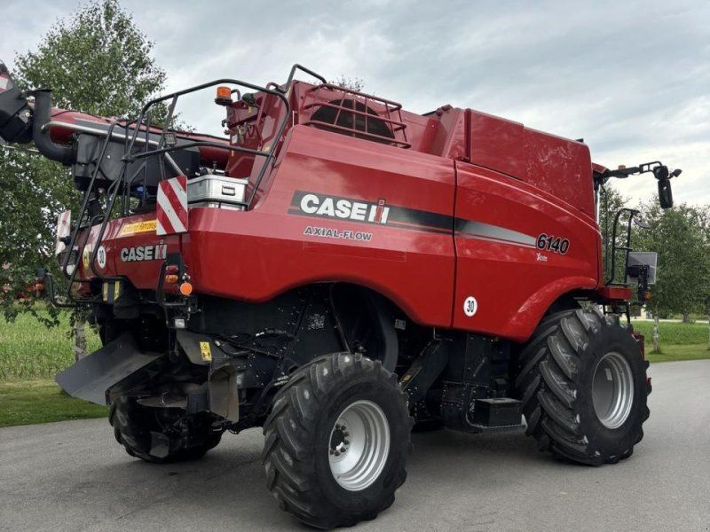 Case IH axial-flow 6140