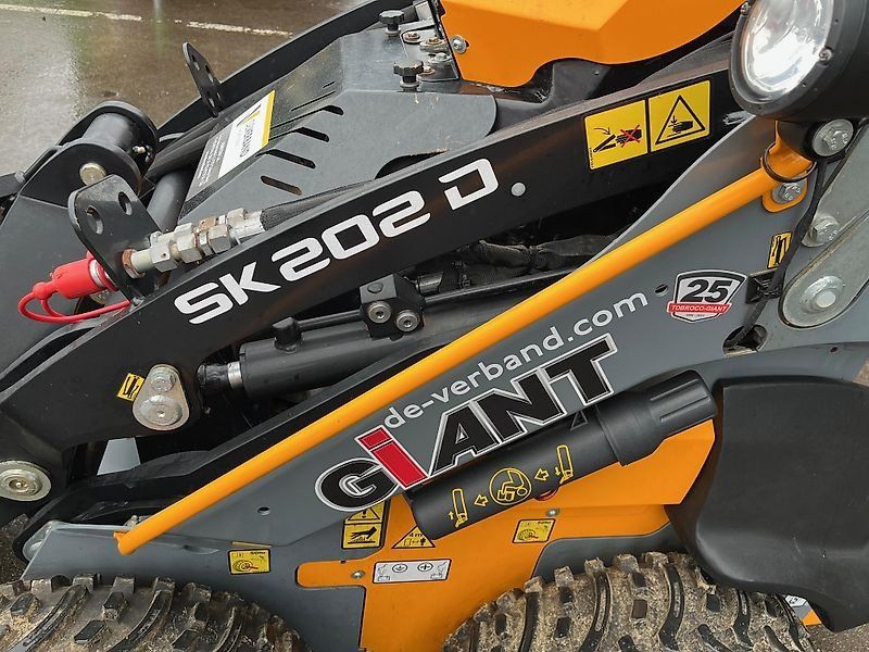 Giant SK 202 D