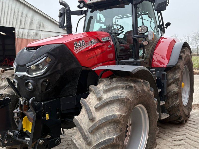 Case IH Puma 240 CVX  frontpto