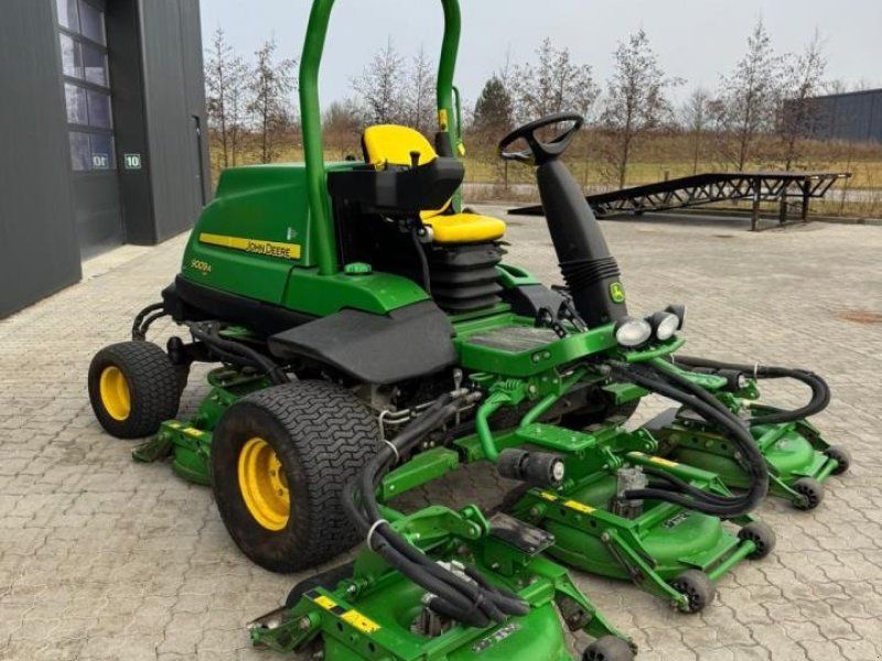 John Deere 9009