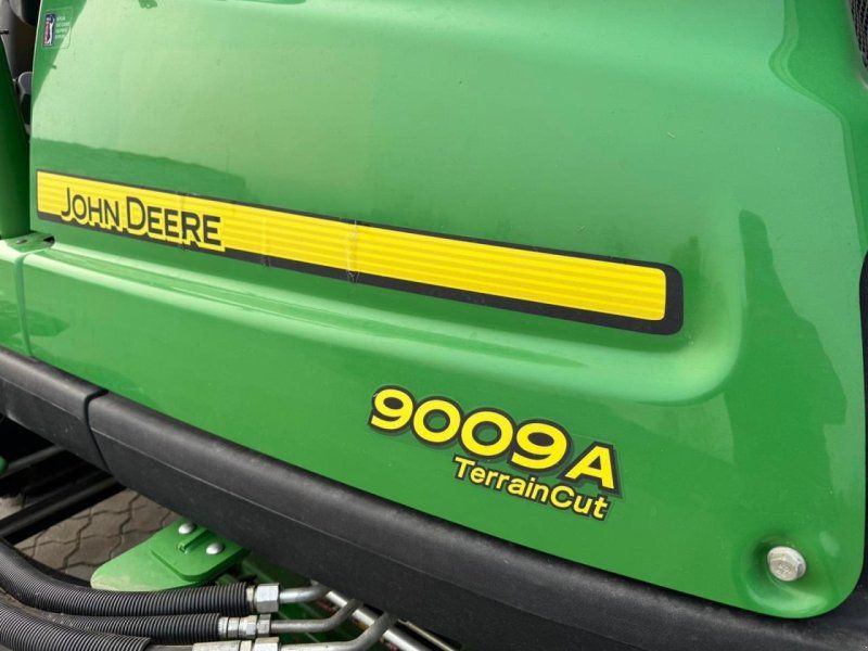 John Deere 9009