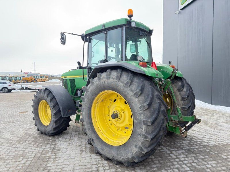 John Deere 7810