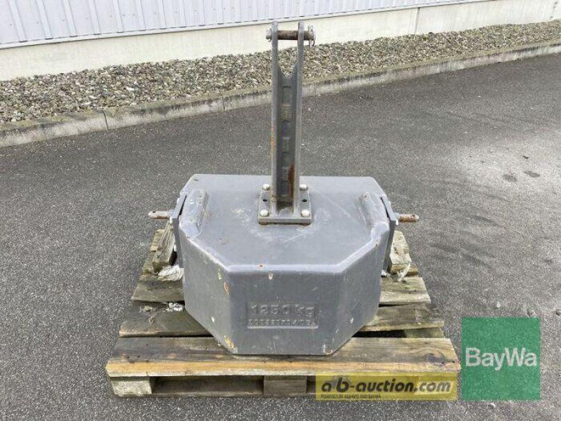 Fendt Gewicht 1250 KG