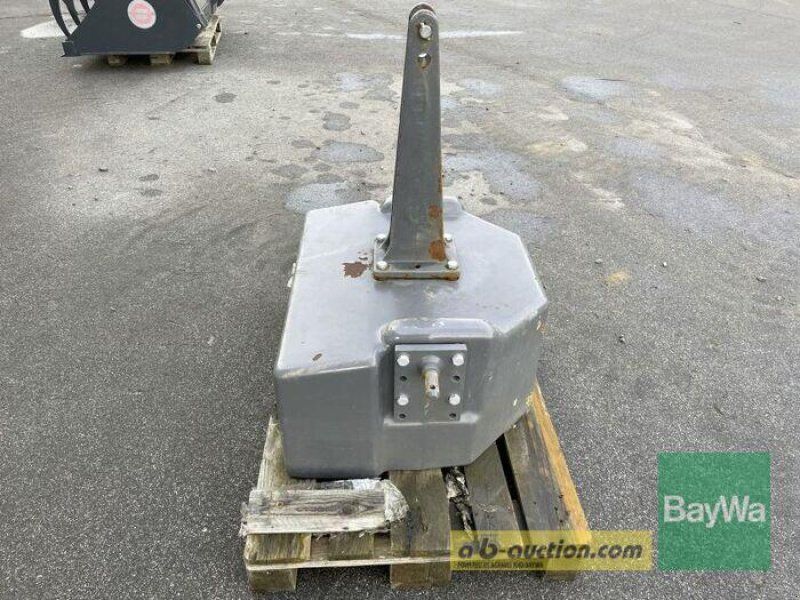 Fendt Gewicht 1250 KG