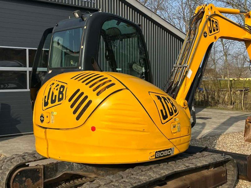 JCB 8080