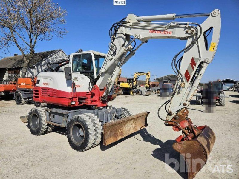 Takeuchi TB 295W