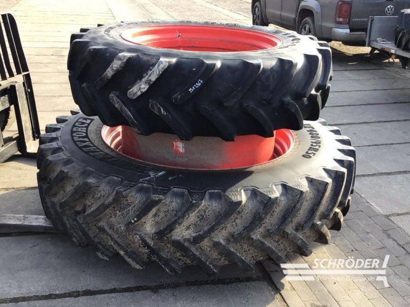 Fendt 2X420/85R38 + 2X480/95R50 ZWILLINGSRÄDER
