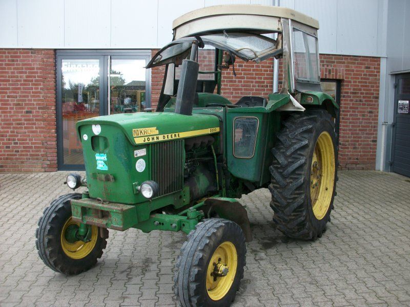 John Deere 2030 S