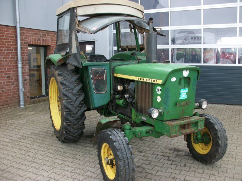 John Deere 2030 S
