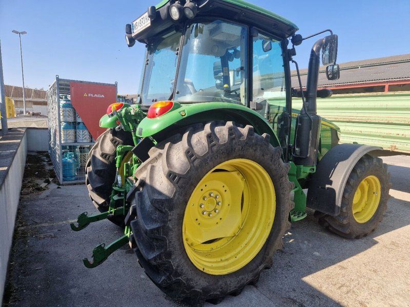John Deere 5100M