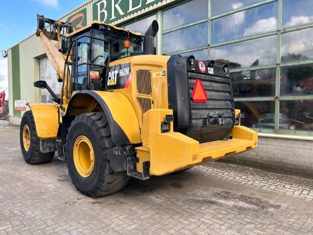 CAT 962 M