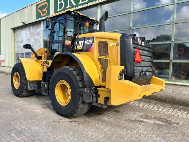 CAT 962 M