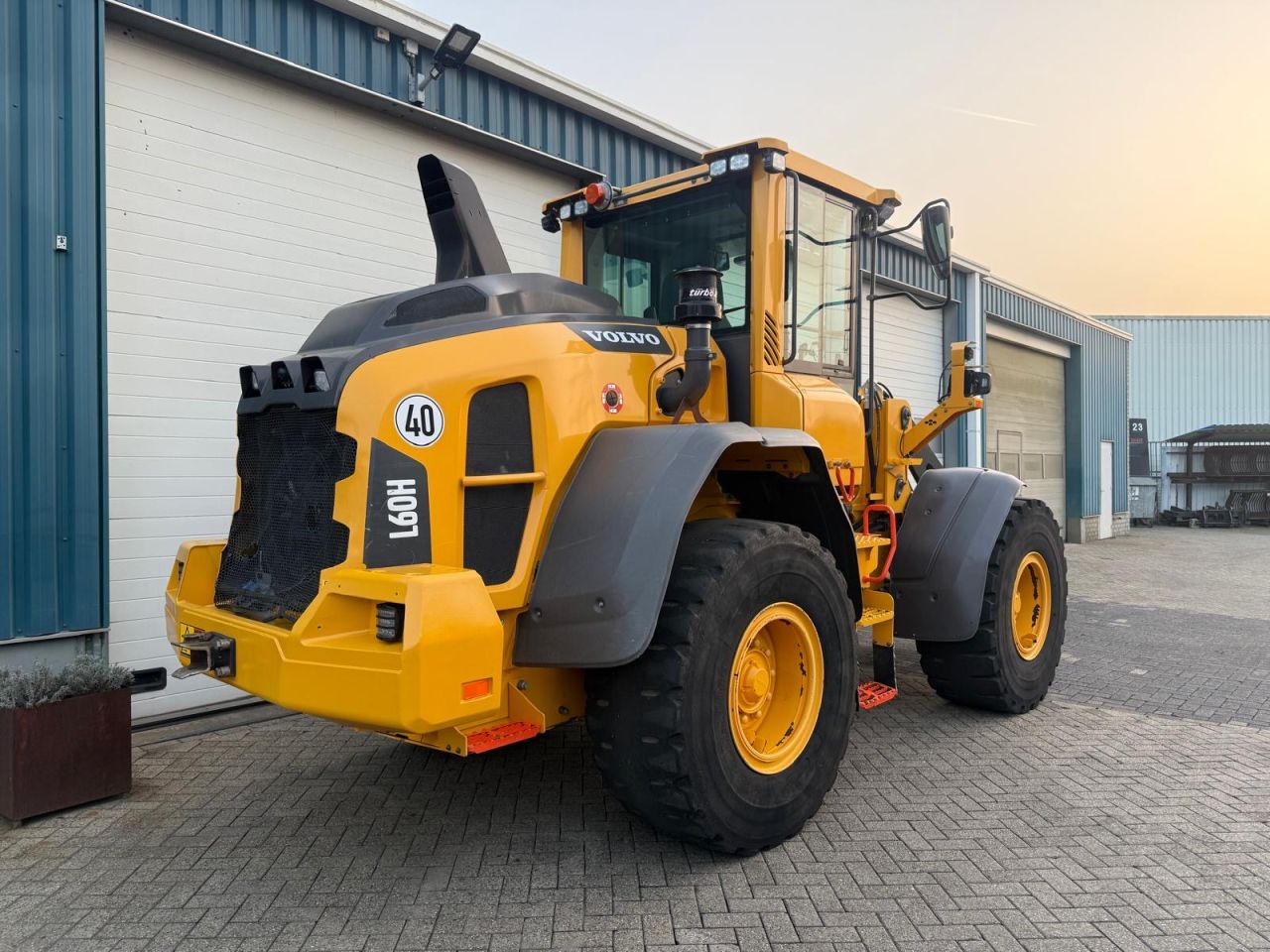 VOLVO L60H ( 2019 )