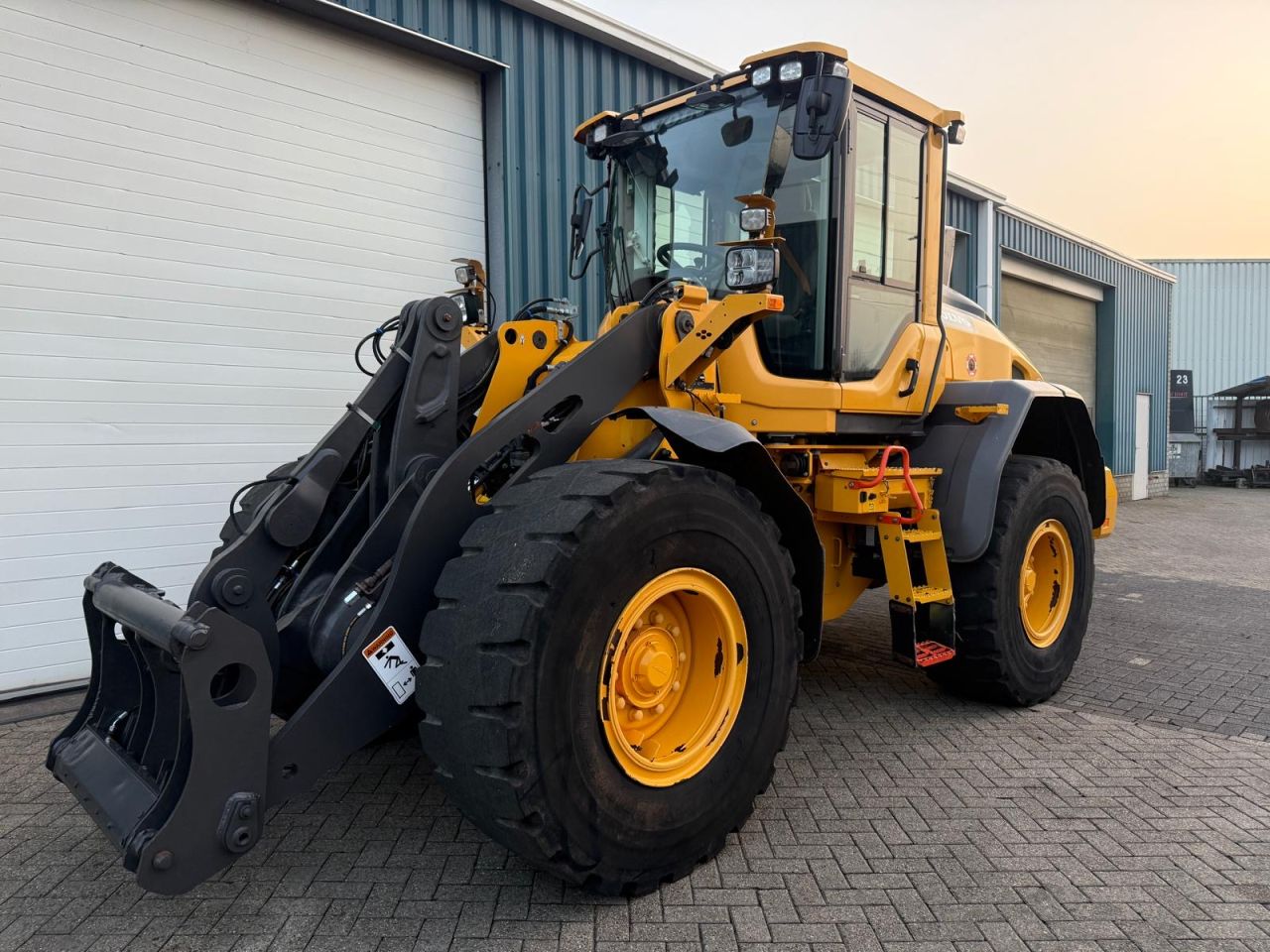 VOLVO L60H ( 2019 )