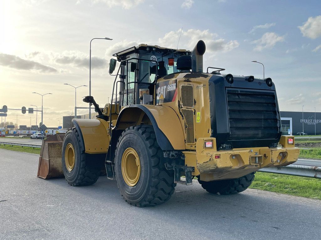 Caterpillar 966M