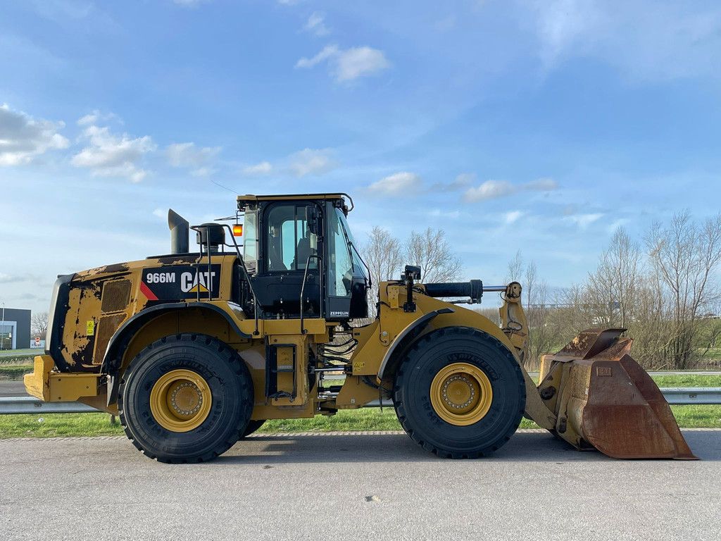 Caterpillar 966M