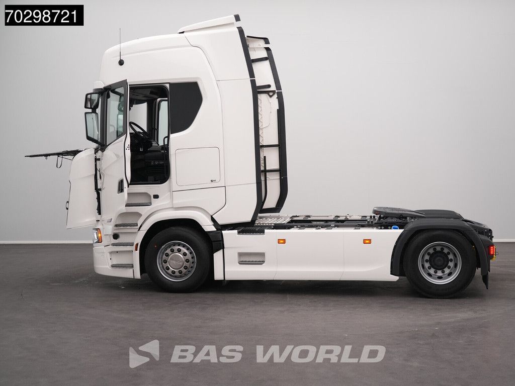 Scania S560 4X2 NEW! Retarder 2xTanks LED ACC Standklima Navi Euro 6