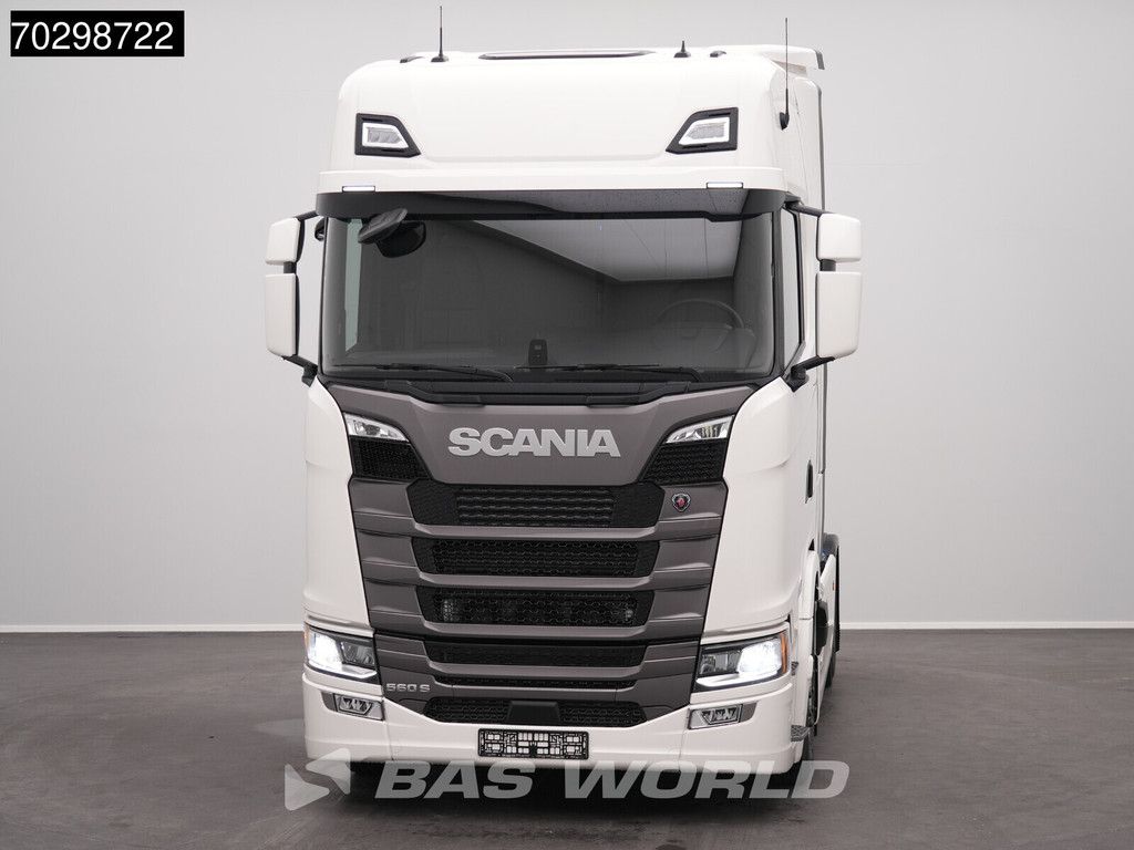 Scania S560 4X2 NEW! Retarder 2xTanks LED ACC Standklima Navi Euro 6