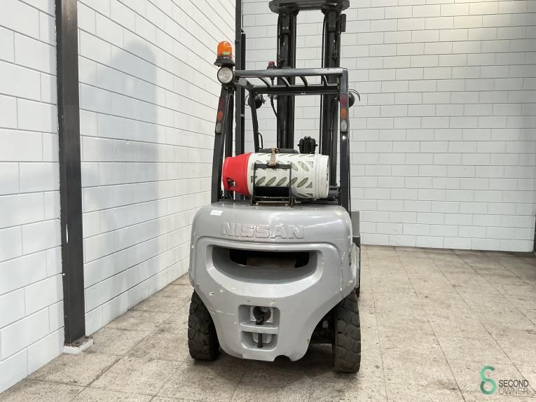 Forklifts LPG Nissan UGD 02 A 30 PQ 2007 Triplex