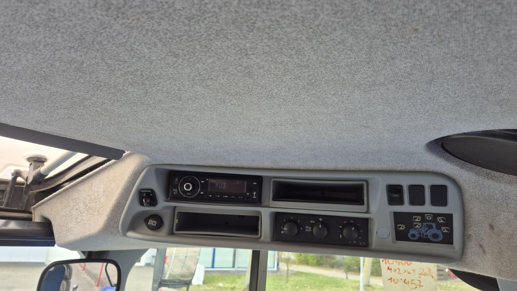 New Holland T7.315 HD AC met Fronthef en Lucht